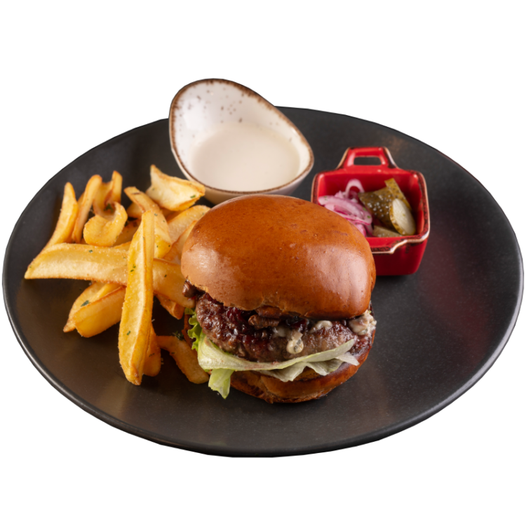 Бургер з яловичиною, горгонзолою, горіхами та вишневим джемом